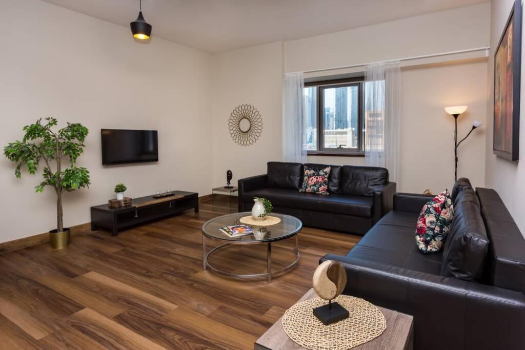 Higuests - Roomy Apt With Infinity Pool Close To Burj Khalifa دبي المظهر الخارجي الصورة